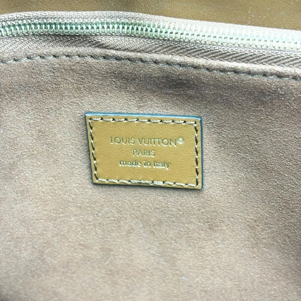 Louis Vuitton delivery duty